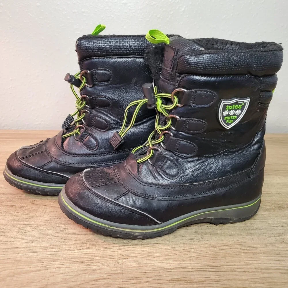 Totes Snow Boots Kids Size 2